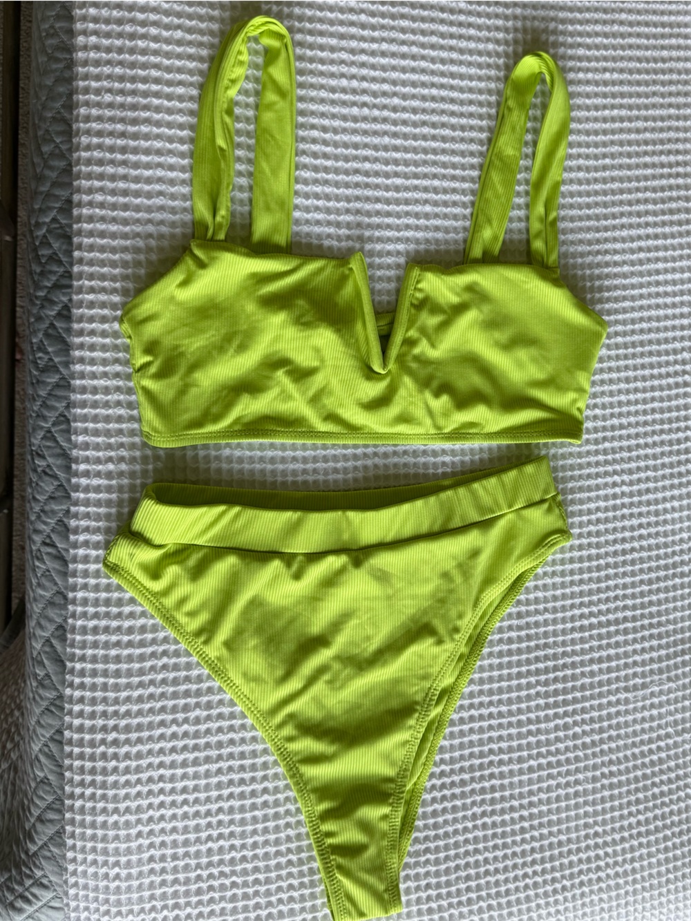 NWT Lulus neon green ribbed bikini